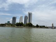 船上からの新官庁街