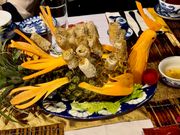 孔雀の形をした春巻き