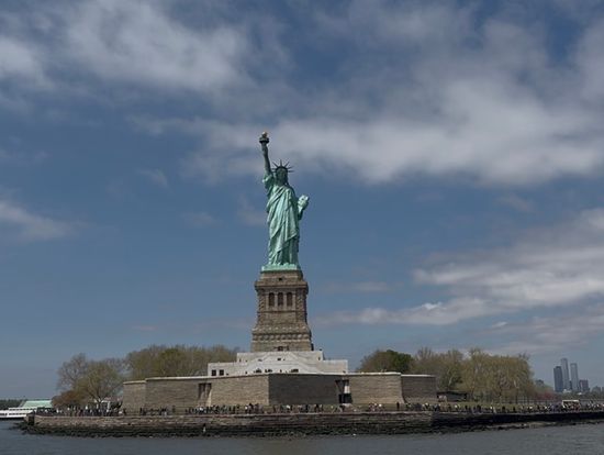 自由の女神像