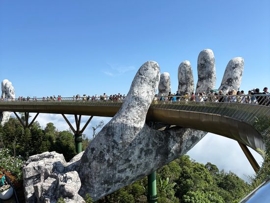 The golden bridge 