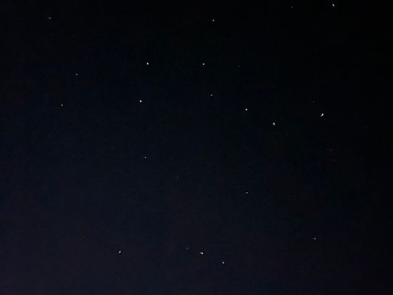 左上　流れ星？