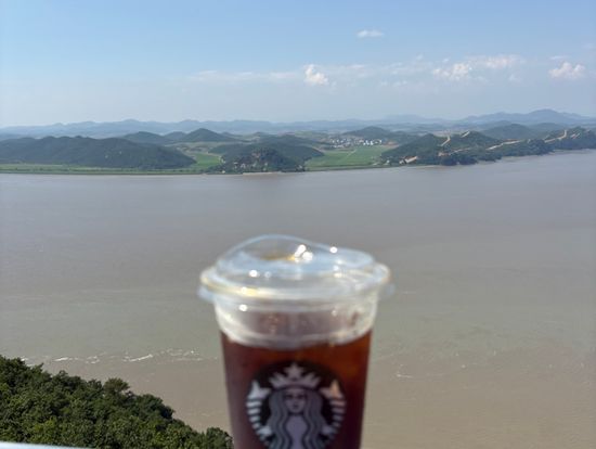 快晴のスタバからの眺め