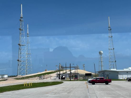 ケネディ宇宙センター 1日観光ツアー エクスプローラーバスツアーに