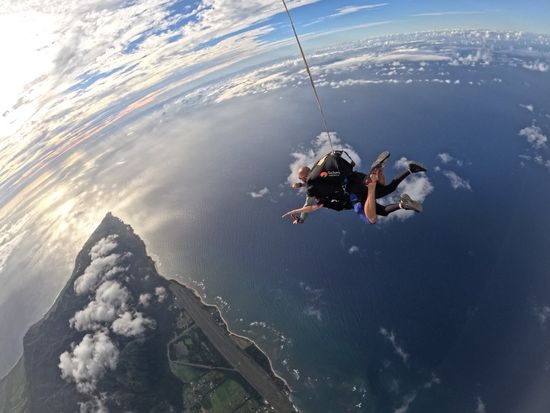 ハワイ スカイダイビング | オアフ島(ホノルル) 旅行の観光