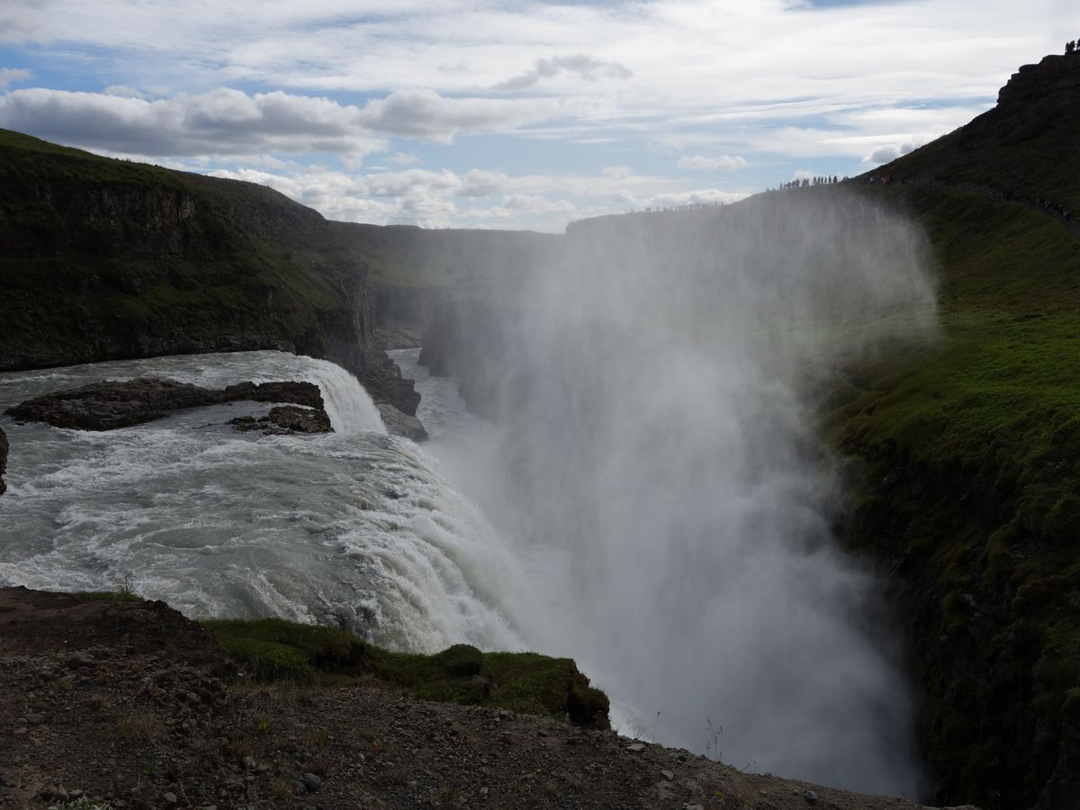 世界遺産シンクヴェトリル国立公園とグトルフォスの滝へ！ゴールデン