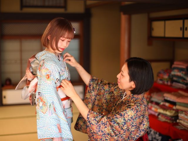 An Amazing set of Cultural experience: Kimono, Tea Ceremony and Calligraphy