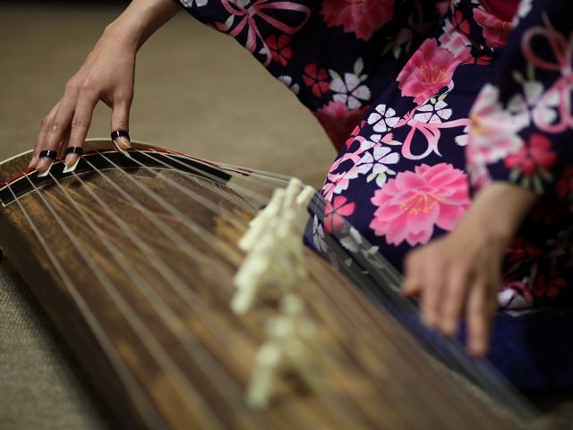 Koto Music Lesson For All Ages in Kyoto