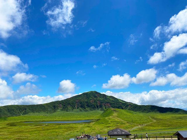 [Kumamoto City to Kurokawa Onsen] Private Taxi Tour: Aso Scenic & Kurokawa Onsen