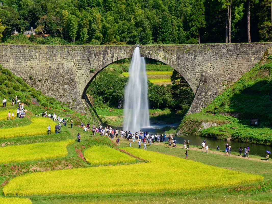 写真:【八代港(くまモンポート八代)発着】貸切観光タクシー 熊本城+水前寺公園+阿蘇山中岳火口+白川水源+矢部通潤橋 <約8時間> by 熊本タクシー