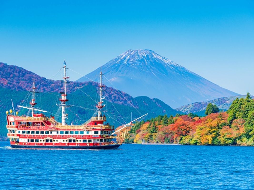 写真：東京発日帰りバスツアー 箱根ロープウェイ＆芦ノ湖海賊船！大涌谷と御殿場アウトレット or 温泉で癒しの時間＜英語・中国語ガイド＞