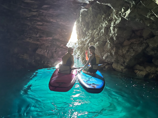 Blue Cave SUP Plan: Relax in the stunning Yoichi Blue this summer