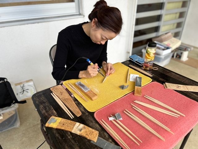 Shikwasa Chopstick Making Experience: Create a Unique Okinawan Souvenir