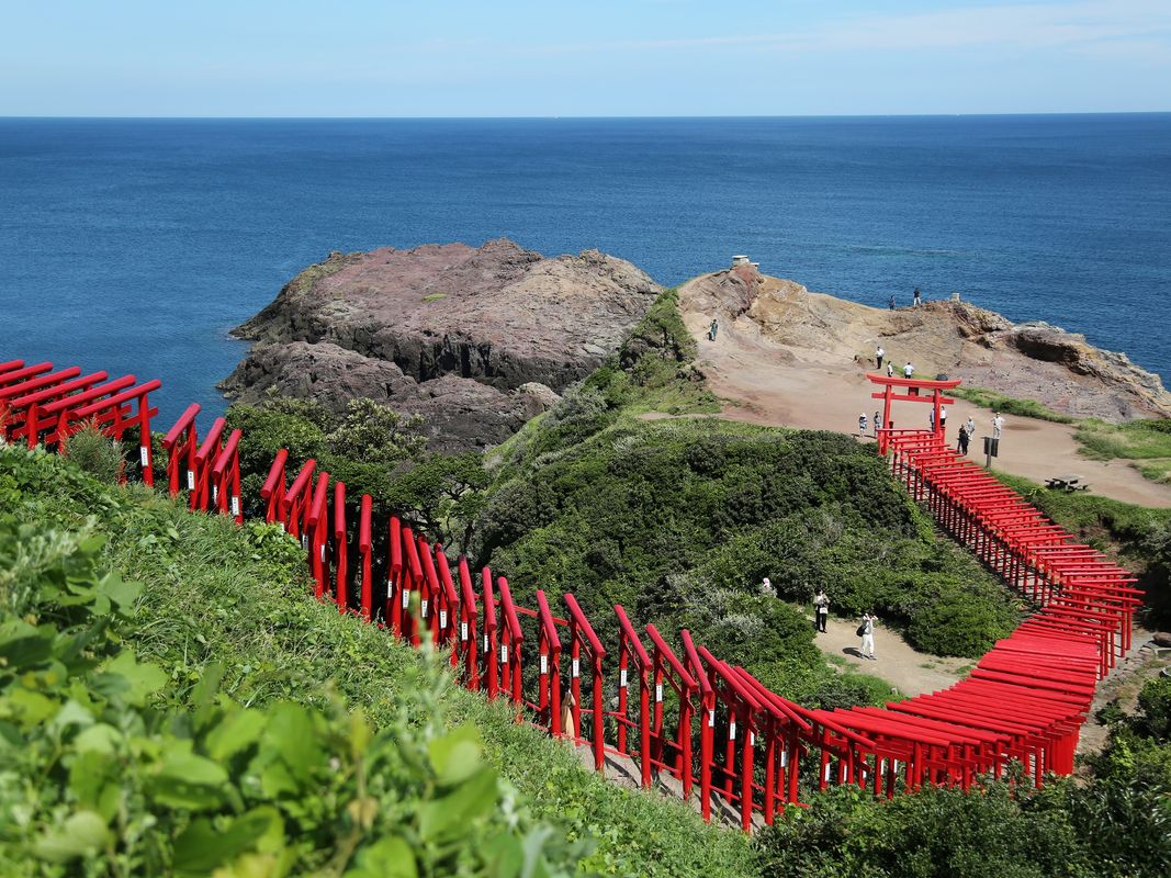 写真:長門をめぐる半日タクシー観光 元乃隅神社+金子みすゞ記念館+深川窯の里+センザキッチンなど<3.5時間/長門湯本温泉駅発・長門市駅着>by NTAトラベル