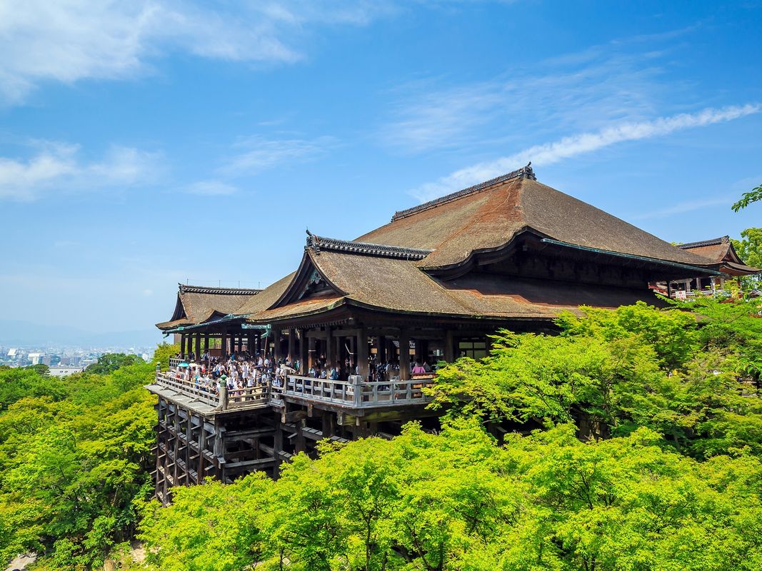 写真：日帰りバスツアー 伏見稲荷大社＋清水寺＋金閣寺＋嵐山 定番観光地を1日で巡る！昼食付プランあり＜梅田・京都発／英語・日本語＞by 神姫観光 LIMON