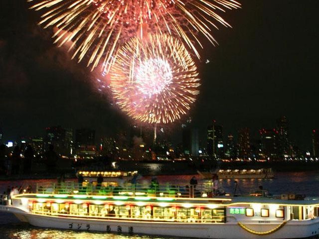 [Aug 11 Only] Koto Fireworks Yakatabune Tour with Dinner and Free Drinks