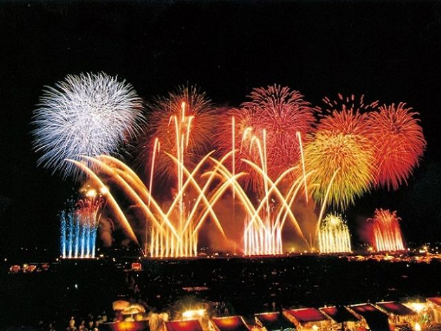 Viewing the Ōmagari National Fireworks Competition from the Reserved Seats [Departing from Sendai]