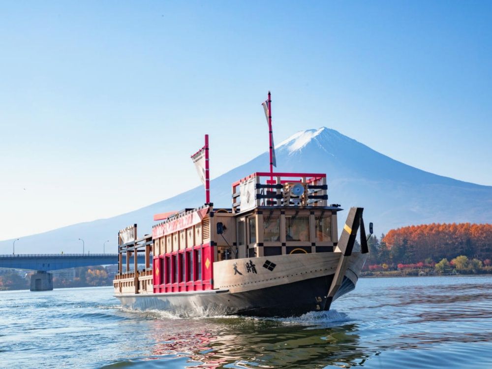 ツラヌキ フラガラッハ SHOEI KAWAGUCHI Mt. Fuji Tour from Tokyo with Lake Kawaguchi Cruise | VELTRA